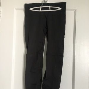 Dark gray Lululemon leggings